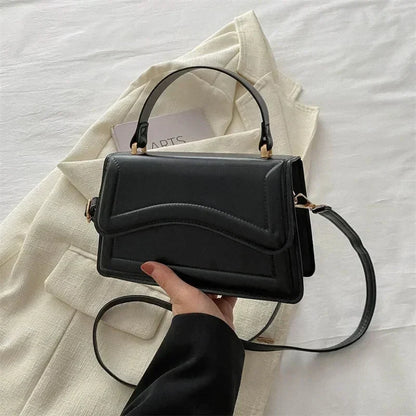 Bolsa Feminina Transversal com Design Estruturado Modelo Belle Époque